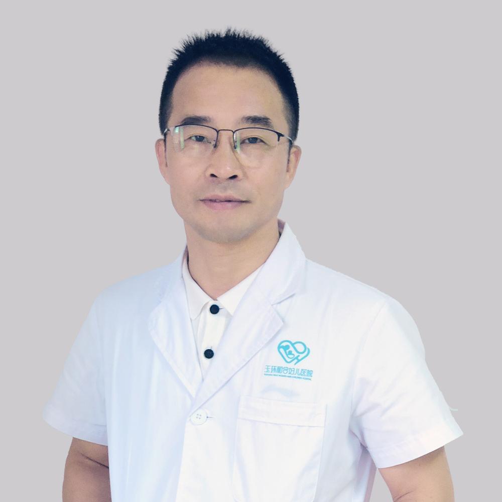张恒先  /  中医科主任